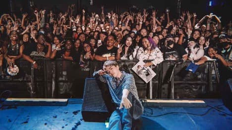 90s Alternative Holiday Party